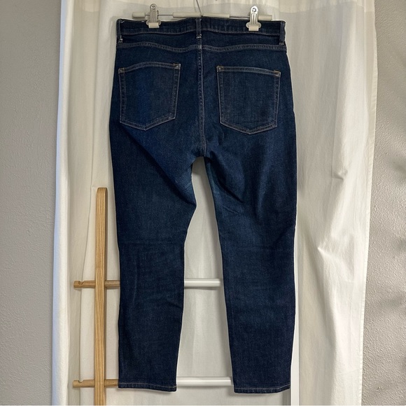 Everlane - High Rise Skinny Jean in Dark Indigo, 32 Ankle - Picture 3 of 15